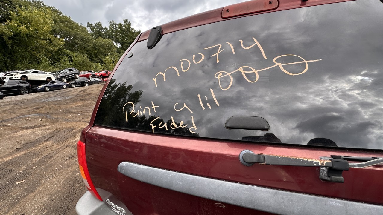 https://f005.backblazeb2.com/file/img-partshotlines-com/Inventory/NE279/Vehicle/1026_11.jpg