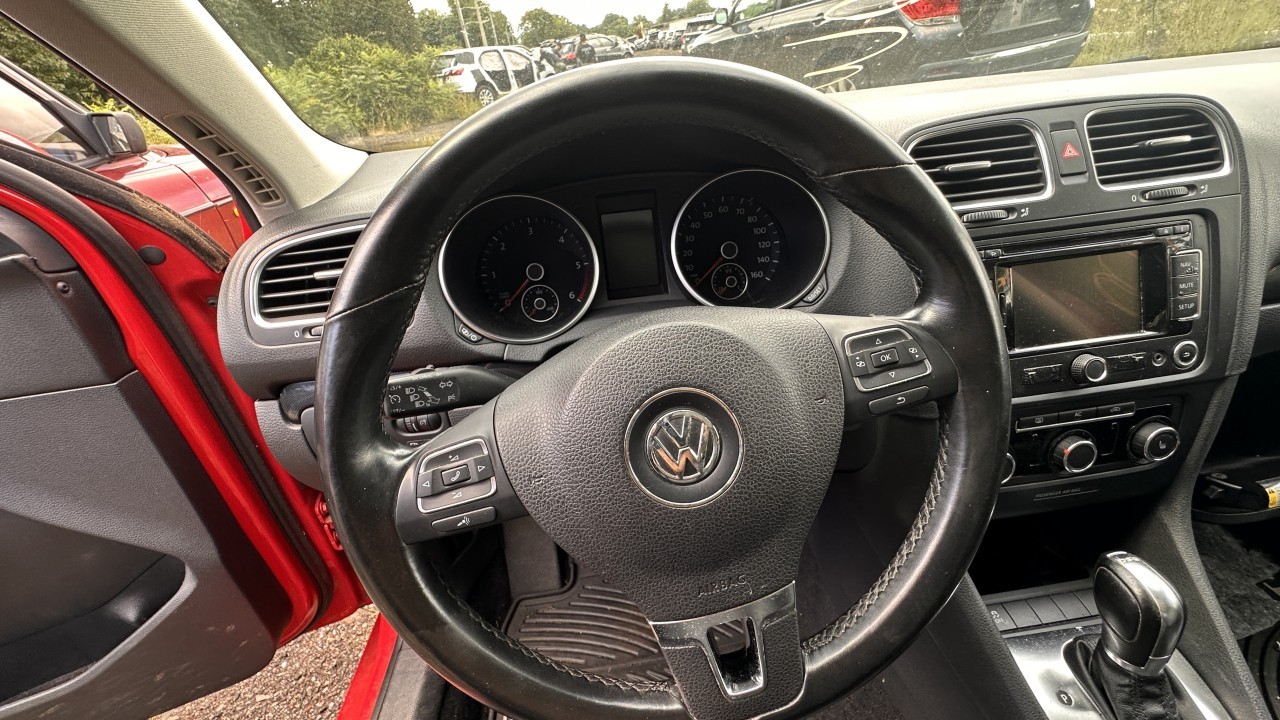https://f005.backblazeb2.com/file/img-partshotlines-com/Inventory/NE279/Vehicle/1041_09.jpg