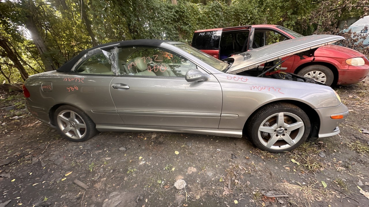 https://f005.backblazeb2.com/file/img-partshotlines-com/Inventory/NE279/Vehicle/1046_07.jpg