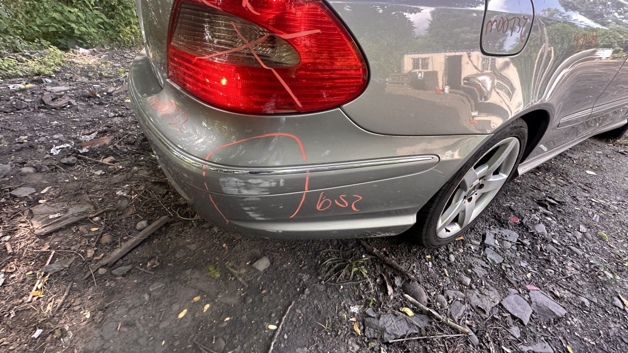https://f005.backblazeb2.com/file/img-partshotlines-com/Inventory/NE279/Vehicle/1046_08.jpg