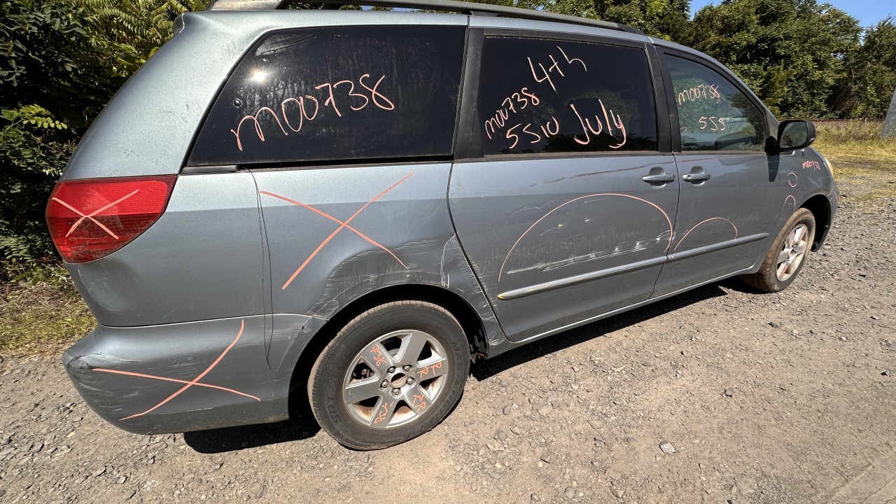 https://f005.backblazeb2.com/file/img-partshotlines-com/Inventory/NE279/Vehicle/1053_12.jpg