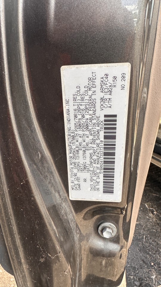 https://f005.backblazeb2.com/file/img-partshotlines-com/Inventory/NE279/Vehicle/1072_01.jpg