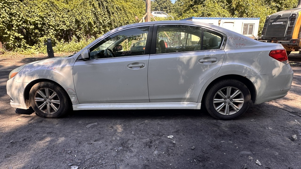 https://f005.backblazeb2.com/file/img-partshotlines-com/Inventory/NE279/Vehicle/1074_02.jpg