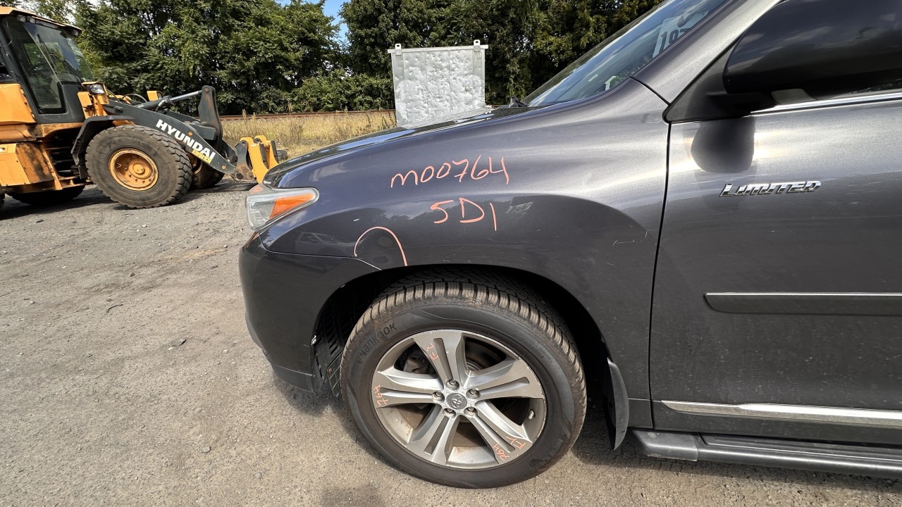 https://f005.backblazeb2.com/file/img-partshotlines-com/Inventory/NE279/Vehicle/1080_03.jpg