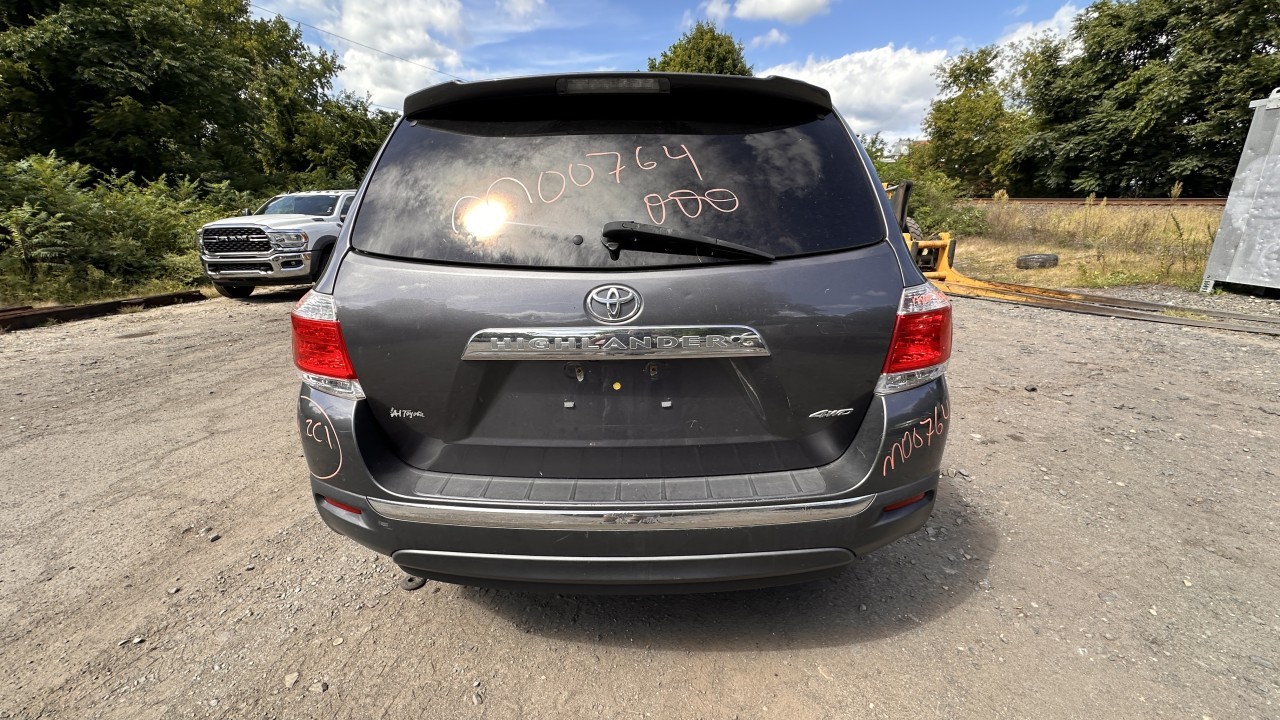https://f005.backblazeb2.com/file/img-partshotlines-com/Inventory/NE279/Vehicle/1080_07.jpg