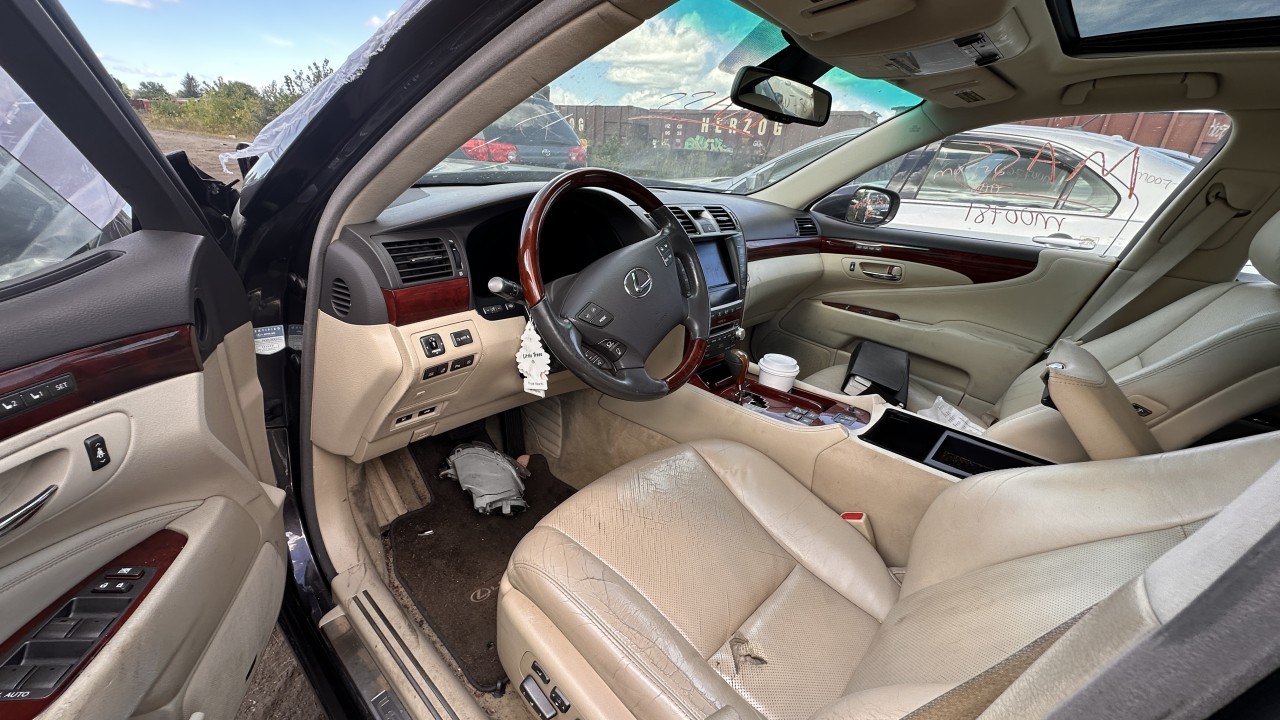 https://f005.backblazeb2.com/file/img-partshotlines-com/Inventory/NE279/Vehicle/1105_12.jpg