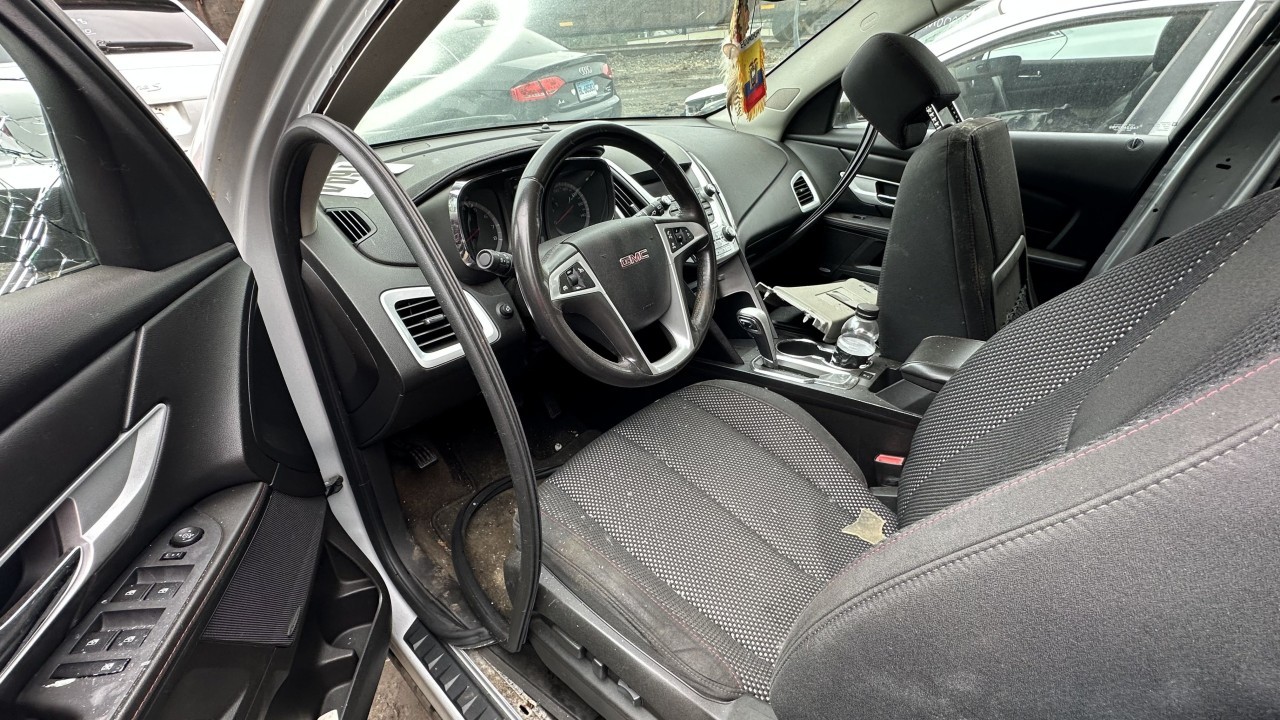 https://f005.backblazeb2.com/file/img-partshotlines-com/Inventory/NE279/Vehicle/38_05.jpg