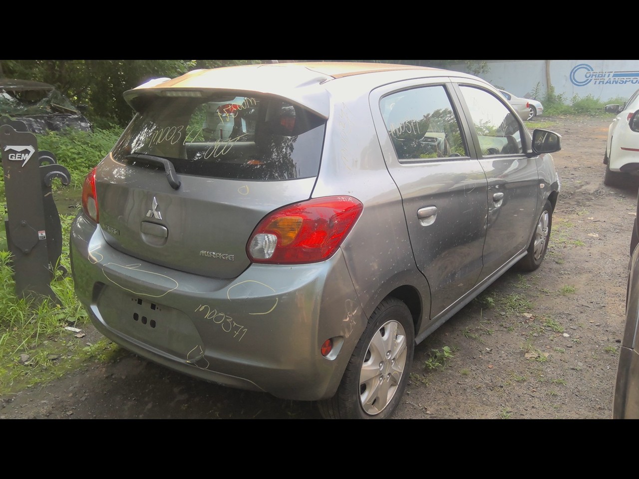 https://f005.backblazeb2.com/file/img-partshotlines-com/Inventory/NE279/Vehicle/423_05.jpg