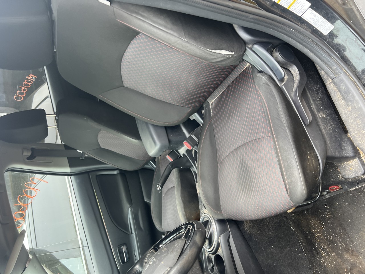 https://f005.backblazeb2.com/file/img-partshotlines-com/Inventory/NE279/Vehicle/865_06.jpg