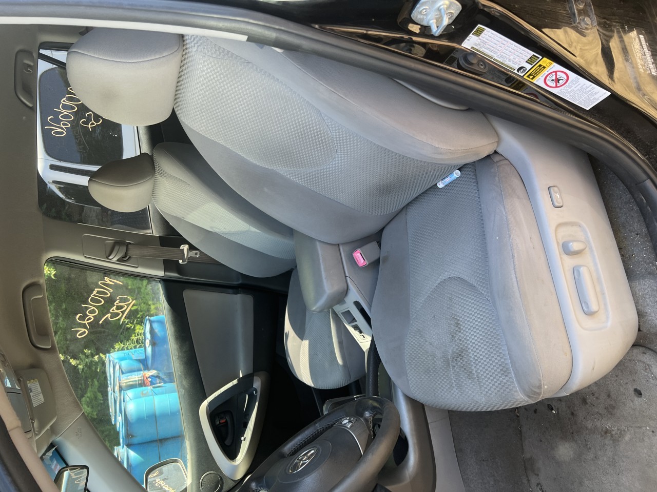 https://f005.backblazeb2.com/file/img-partshotlines-com/Inventory/NE279/Vehicle/921_03.jpg