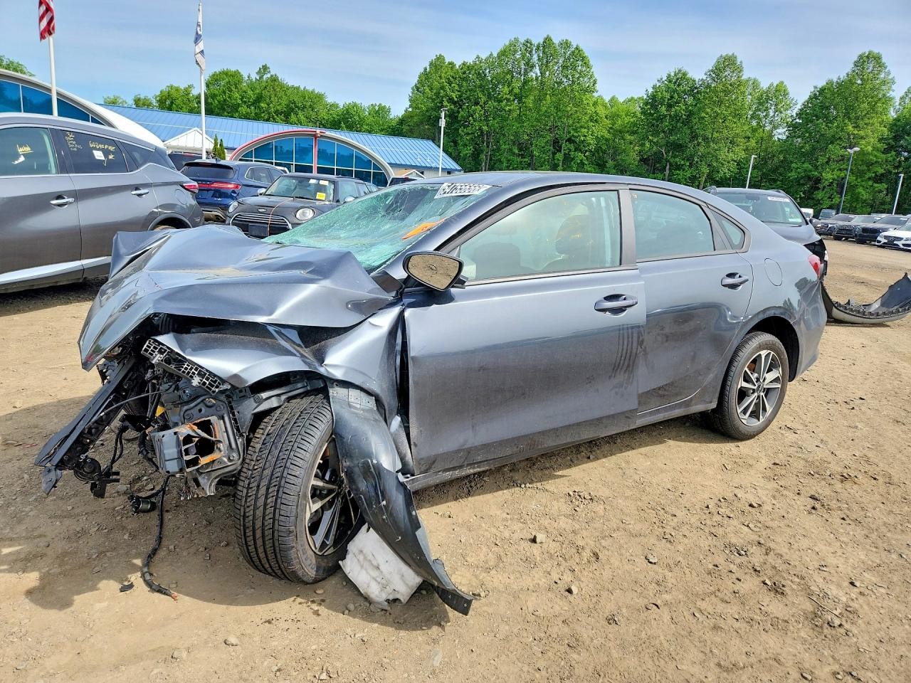 https://f005.backblazeb2.com/file/img-partshotlines-com/Inventory/NE279/Vehicle/941_01.jpg
