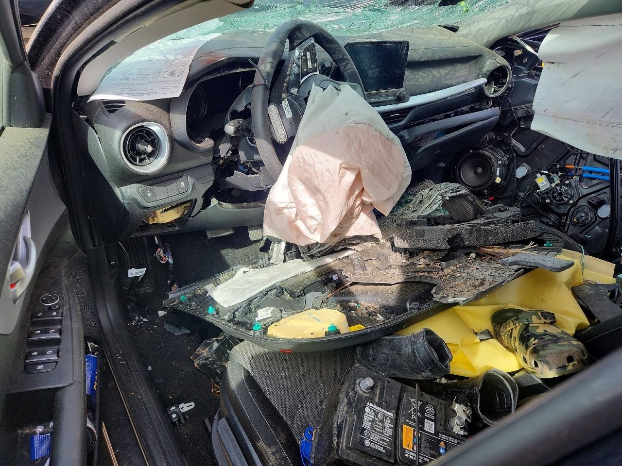 https://f005.backblazeb2.com/file/img-partshotlines-com/Inventory/NE279/Vehicle/941_08.jpg