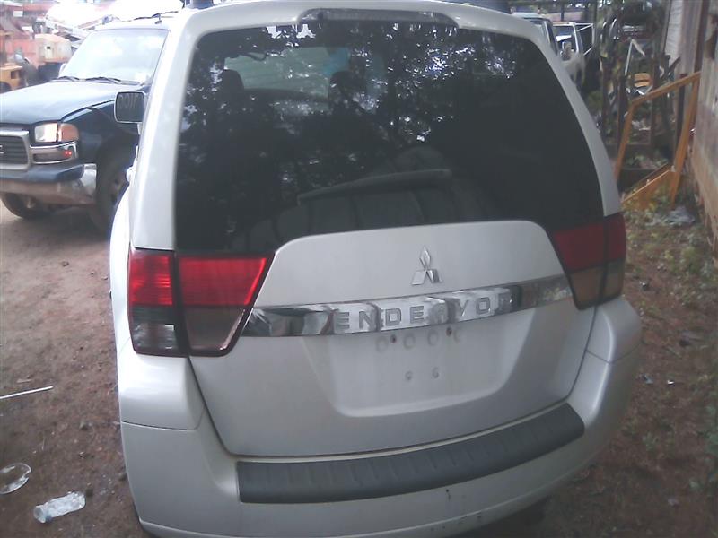 https://f005.backblazeb2.com/file/img-partshotlines-com/Inventory/NE280/Vehicle/34494_10.jpg