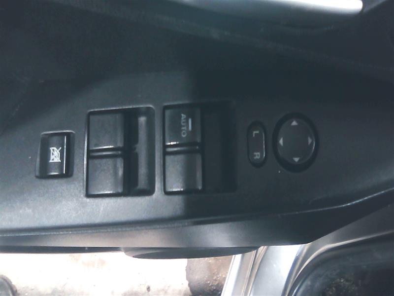 https://f005.backblazeb2.com/file/img-partshotlines-com/Inventory/NE280/Vehicle/36457_12.jpg