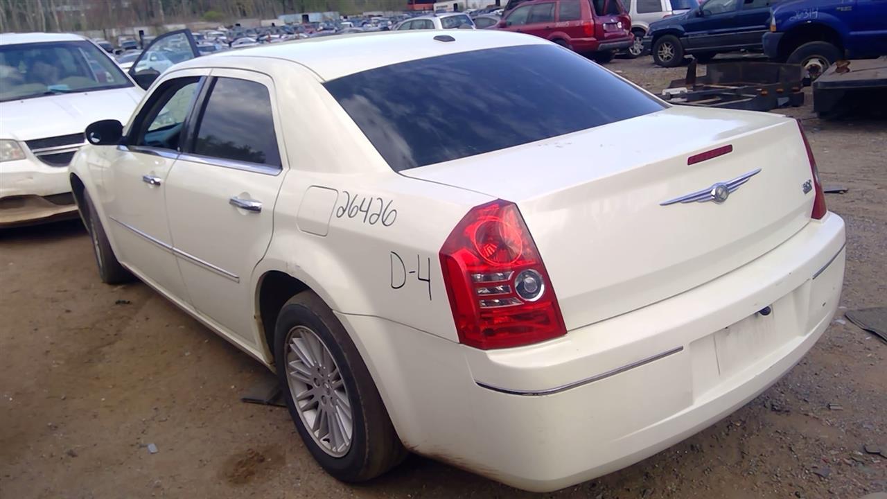 https://f005.backblazeb2.com/file/img-partshotlines-com/Inventory/NE280/Vehicle/41797_04.jpg