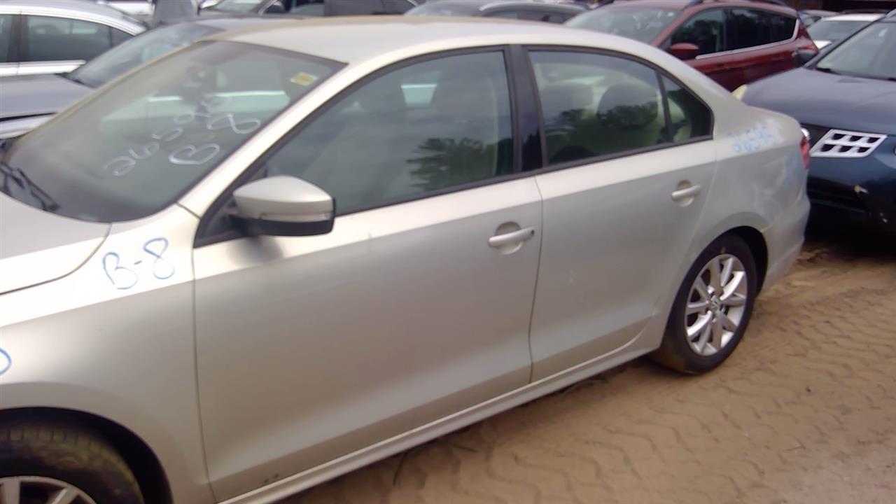https://f005.backblazeb2.com/file/img-partshotlines-com/Inventory/NE280/Vehicle/42218_05.jpg