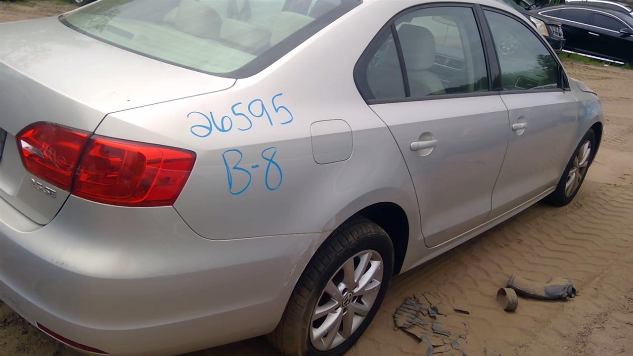 https://f005.backblazeb2.com/file/img-partshotlines-com/Inventory/NE280/Vehicle/42218_09.jpg