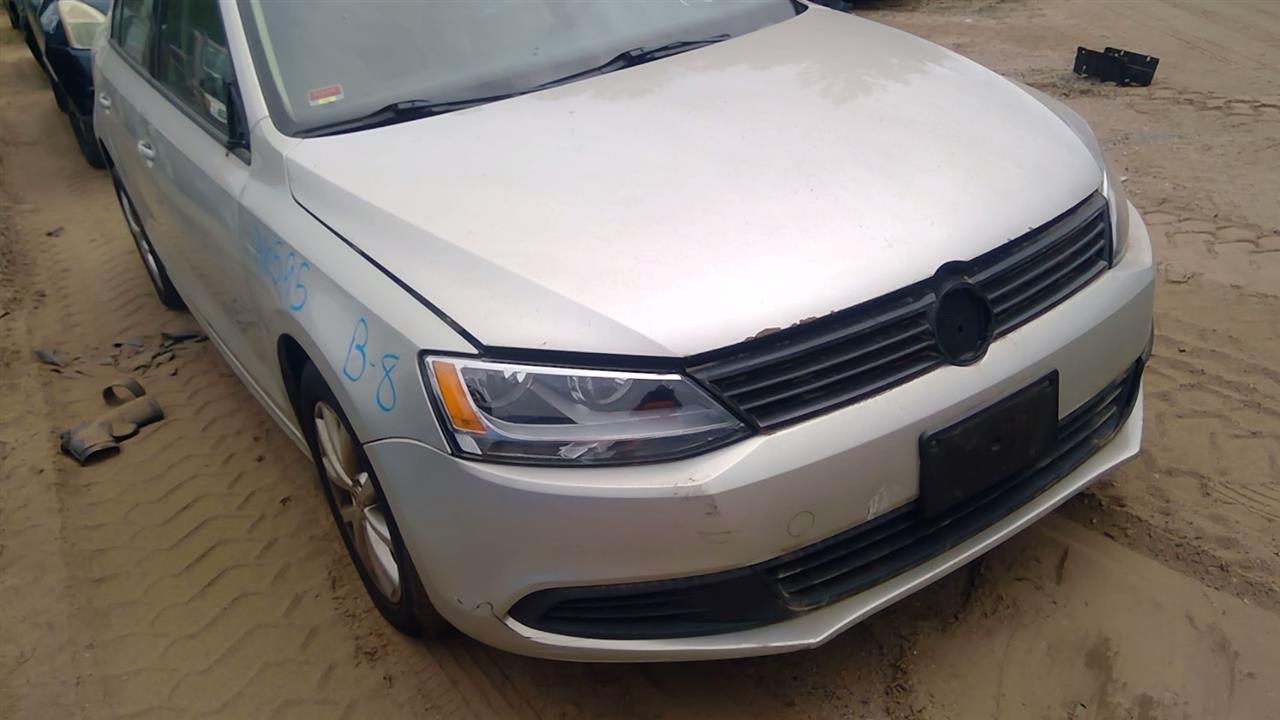 https://f005.backblazeb2.com/file/img-partshotlines-com/Inventory/NE280/Vehicle/42218_11.jpg
