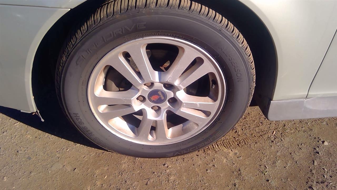 https://f005.backblazeb2.com/file/img-partshotlines-com/Inventory/NE280/Vehicle/42942_07.jpg