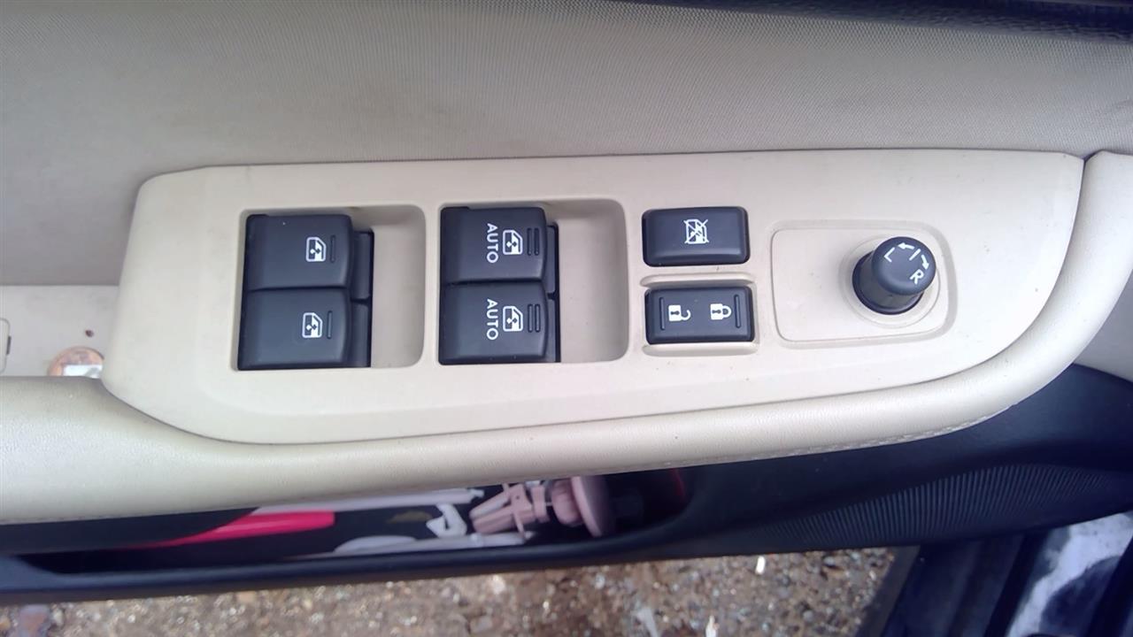 https://f005.backblazeb2.com/file/img-partshotlines-com/Inventory/NE280/Vehicle/43113_14.jpg