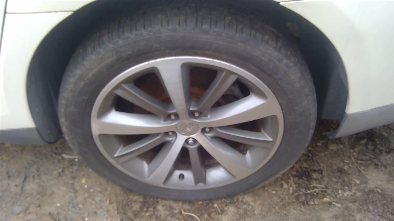 https://f005.backblazeb2.com/file/img-partshotlines-com/Inventory/NE280/Vehicle/43996_12.jpg