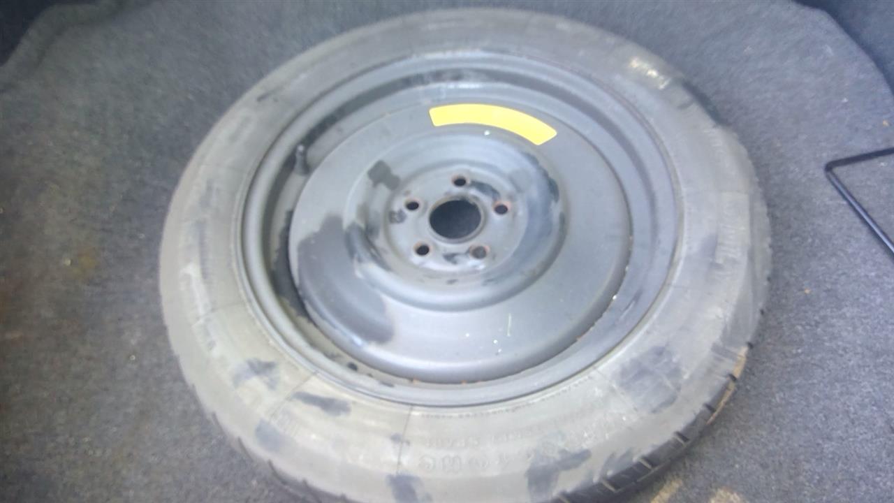 https://f005.backblazeb2.com/file/img-partshotlines-com/Inventory/NE280/Vehicle/44176_12.jpg