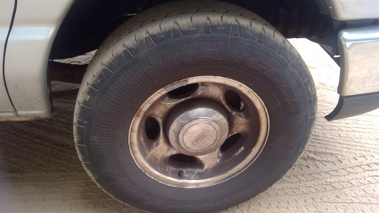 https://f005.backblazeb2.com/file/img-partshotlines-com/Inventory/NE280/Vehicle/44343_10.jpg