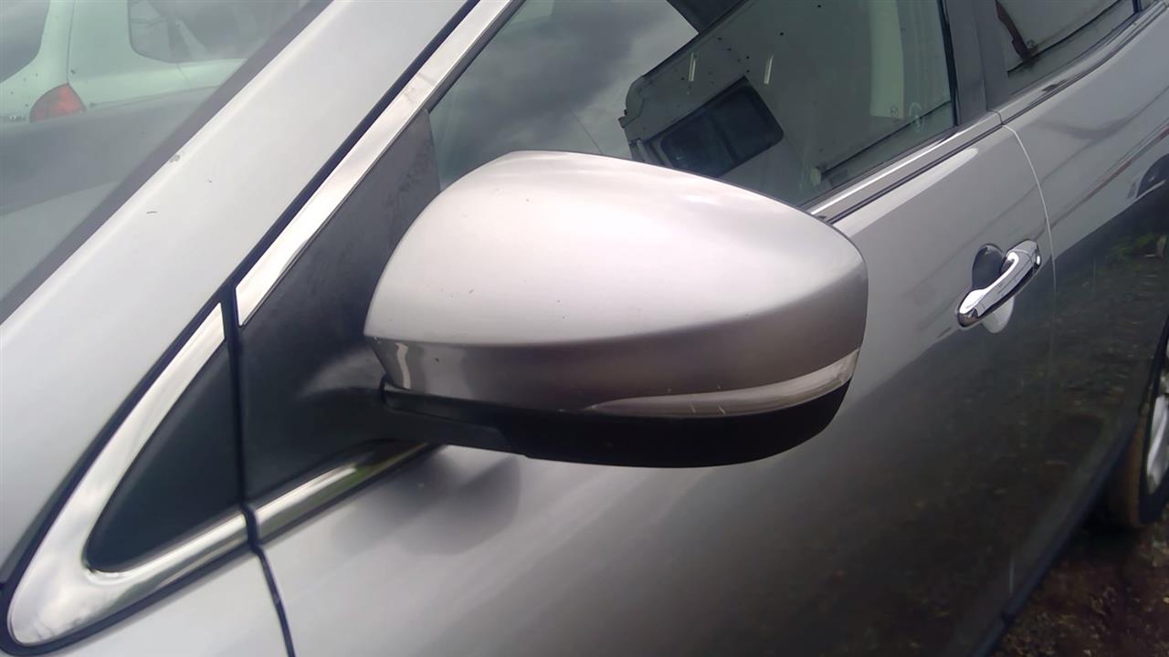 https://f005.backblazeb2.com/file/img-partshotlines-com/Inventory/NE280/Vehicle/44783_05.jpg