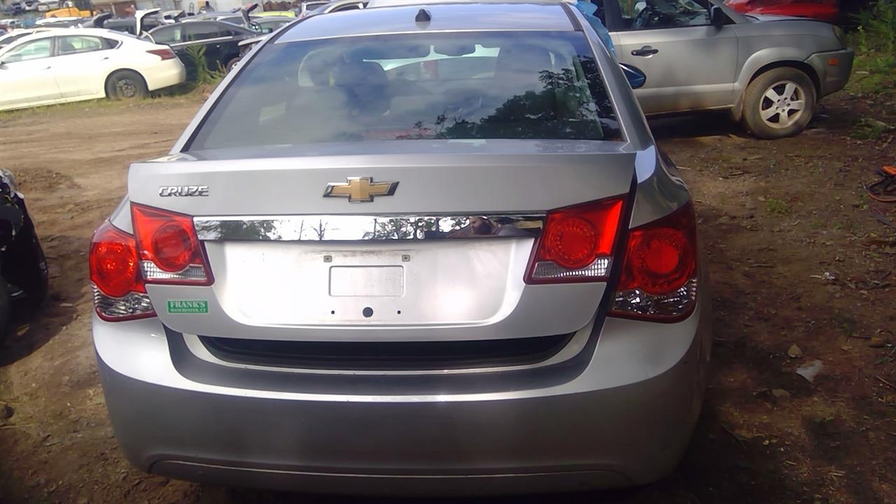 https://f005.backblazeb2.com/file/img-partshotlines-com/Inventory/NE280/Vehicle/44870_04.jpg