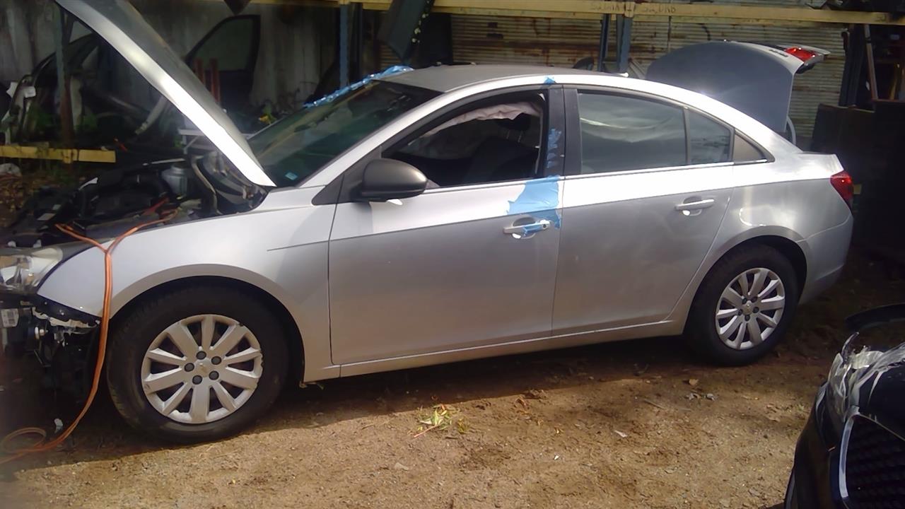 https://f005.backblazeb2.com/file/img-partshotlines-com/Inventory/NE280/Vehicle/44870_12.jpg