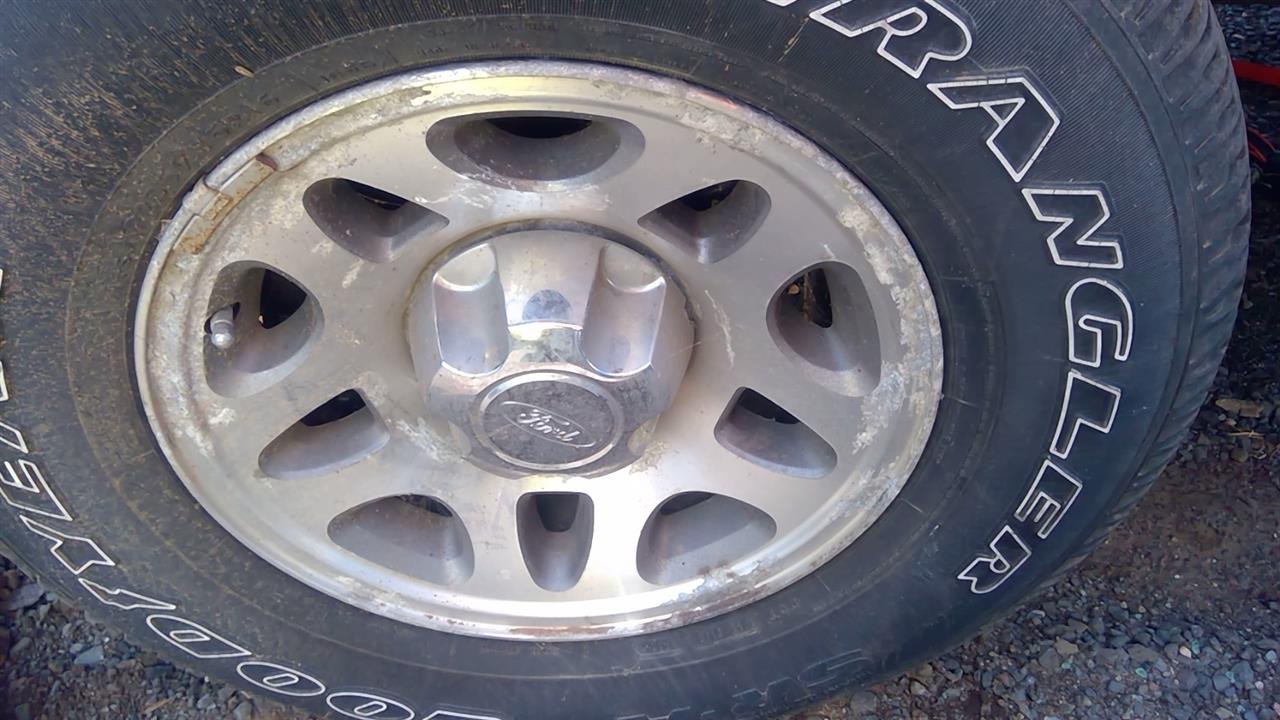 https://f005.backblazeb2.com/file/img-partshotlines-com/Inventory/NE280/Vehicle/44955_11.jpg