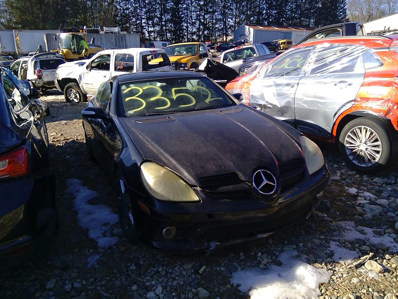 https://f005.backblazeb2.com/file/img-partshotlines-com/Inventory/NE287/Vehicle/3712_02.jpg
