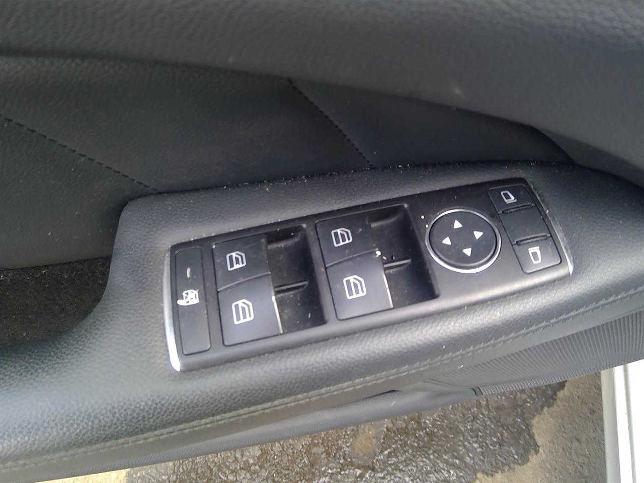 https://f005.backblazeb2.com/file/img-partshotlines-com/Inventory/NE287/Vehicle/3814_10.jpg