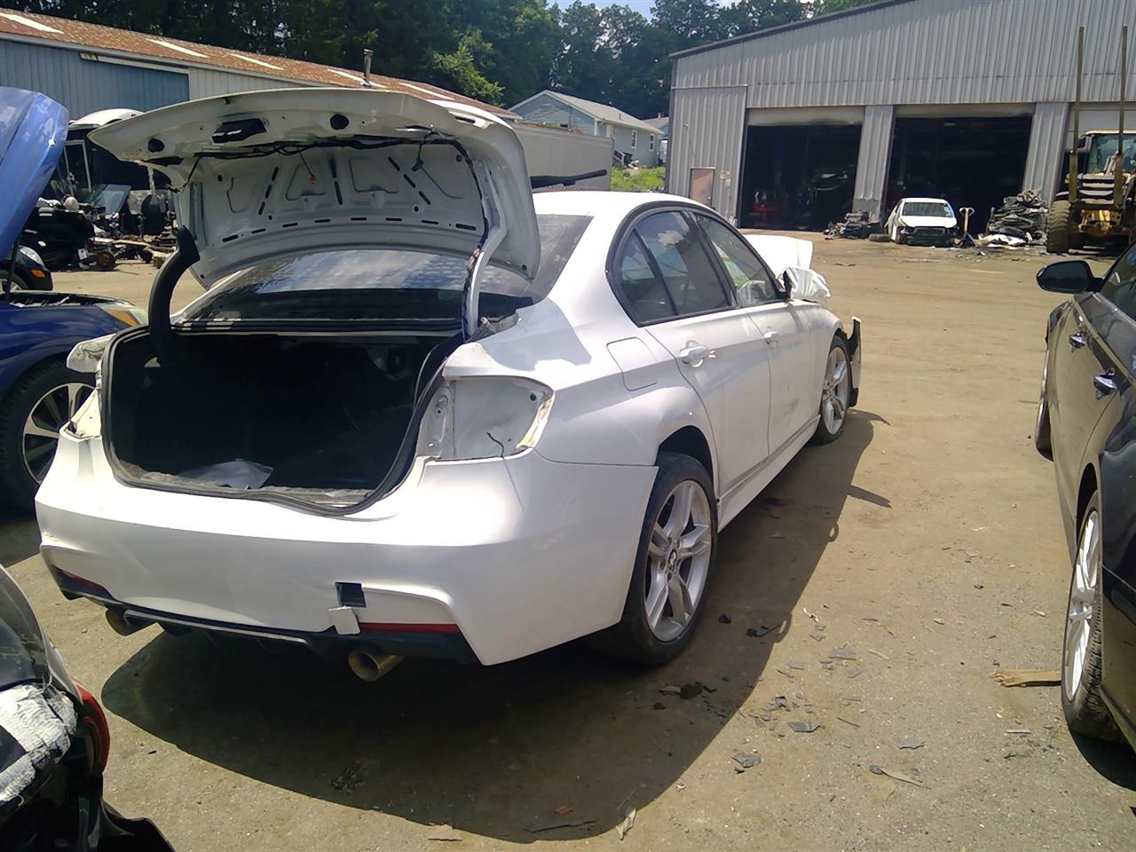 https://f005.backblazeb2.com/file/img-partshotlines-com/Inventory/NE287/Vehicle/4379_04.jpg