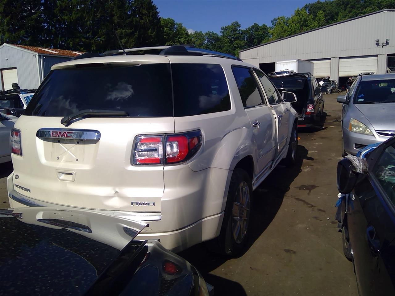https://f005.backblazeb2.com/file/img-partshotlines-com/Inventory/NE287/Vehicle/4586_04.jpg