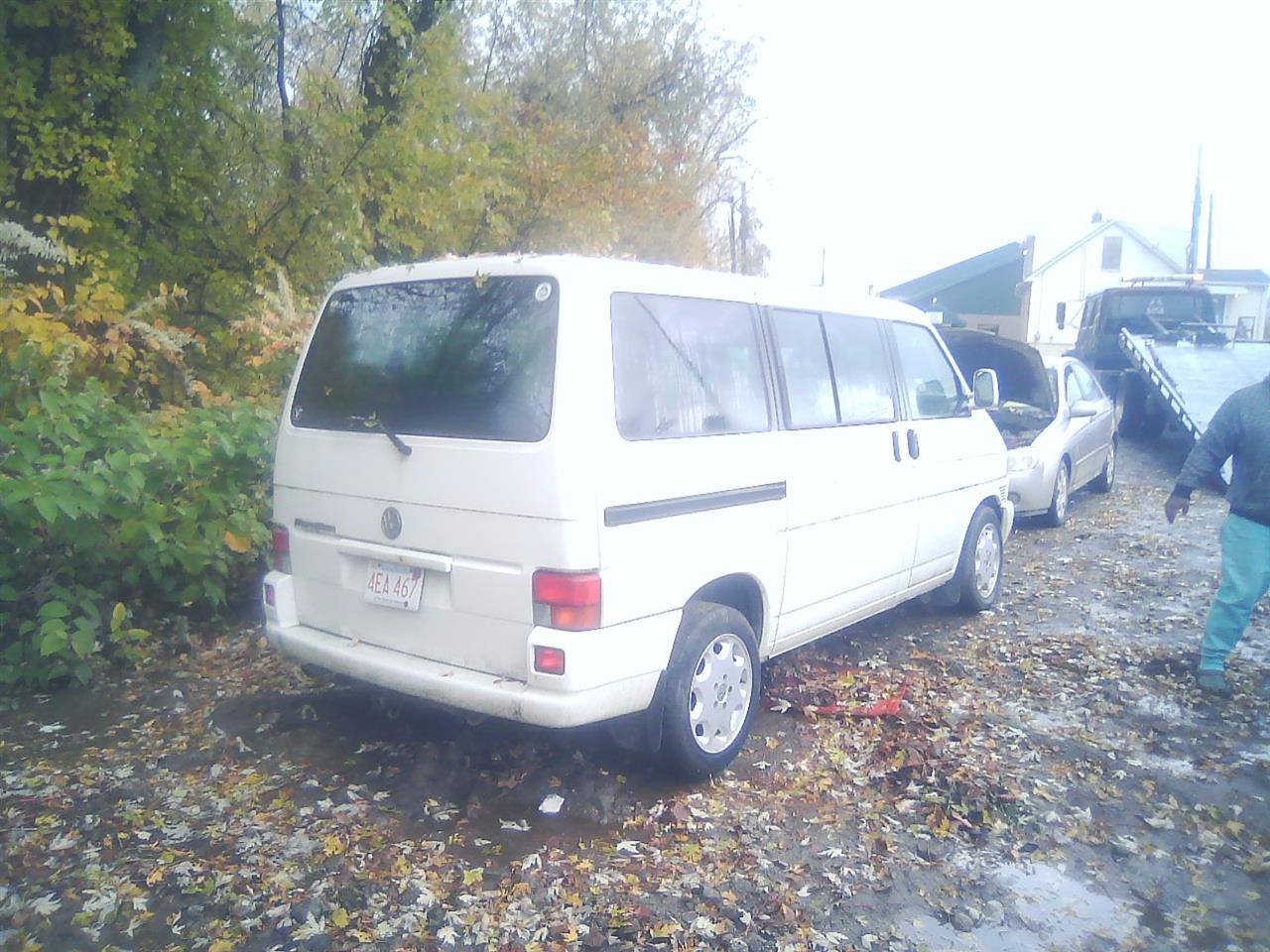 https://f005.backblazeb2.com/file/img-partshotlines-com/Inventory/NE290/Vehicle/23204_11.jpg