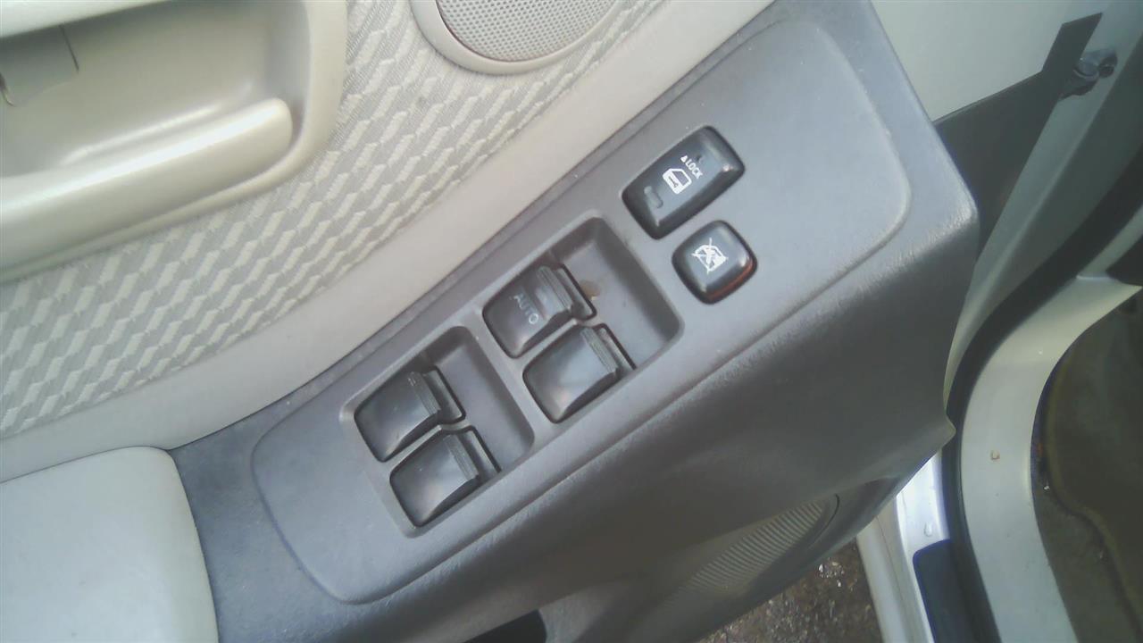 https://f005.backblazeb2.com/file/img-partshotlines-com/Inventory/NE290/Vehicle/23995_02.jpg