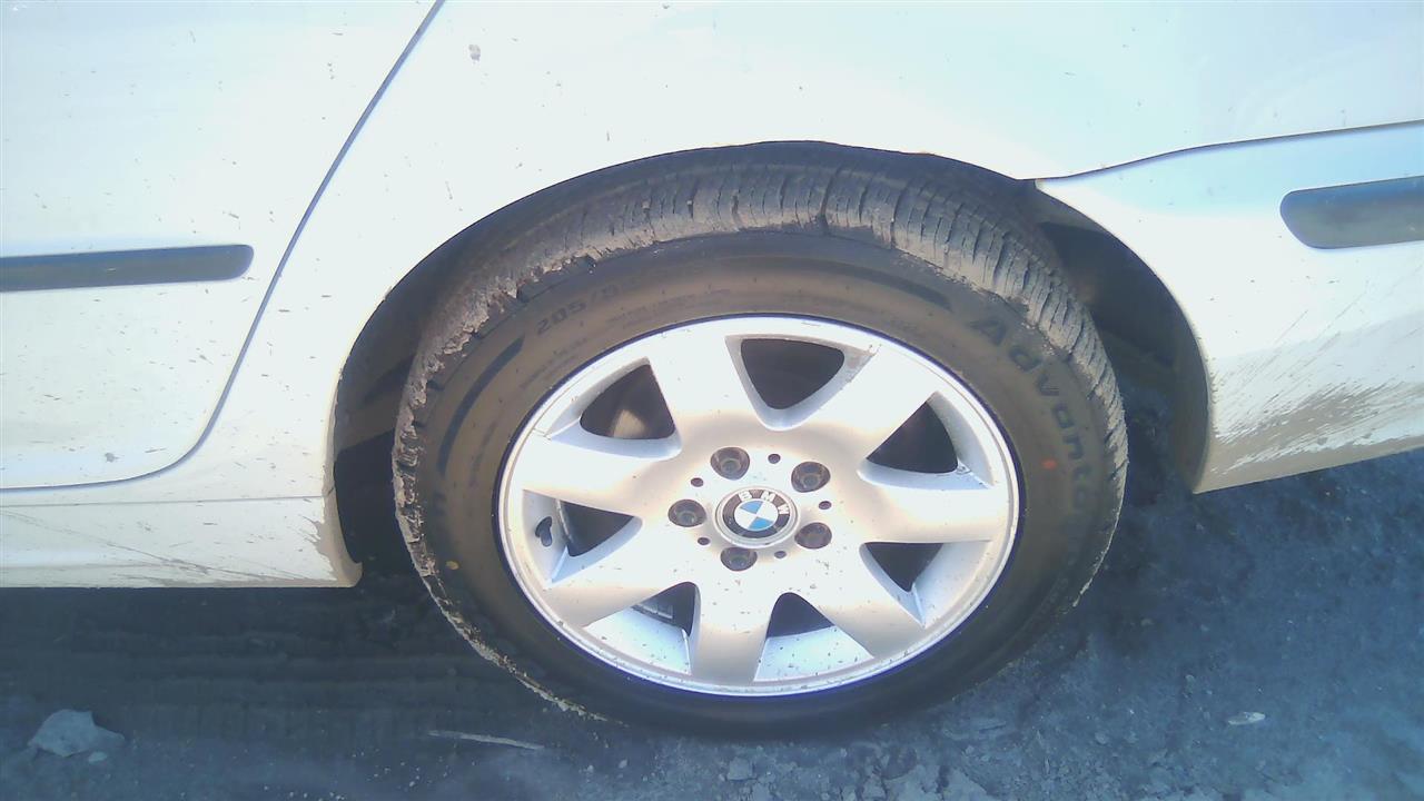 https://f005.backblazeb2.com/file/img-partshotlines-com/Inventory/NE290/Vehicle/24272_12.jpg
