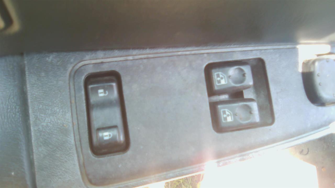 https://f005.backblazeb2.com/file/img-partshotlines-com/Inventory/NE290/Vehicle/24843_07.jpg