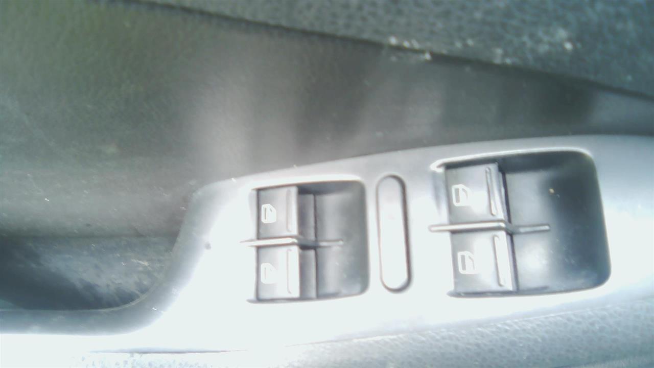 https://f005.backblazeb2.com/file/img-partshotlines-com/Inventory/NE290/Vehicle/25279_04.jpg