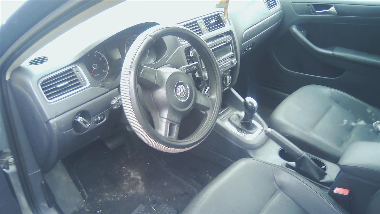 https://f005.backblazeb2.com/file/img-partshotlines-com/Inventory/NE290/Vehicle/25279_06.jpg