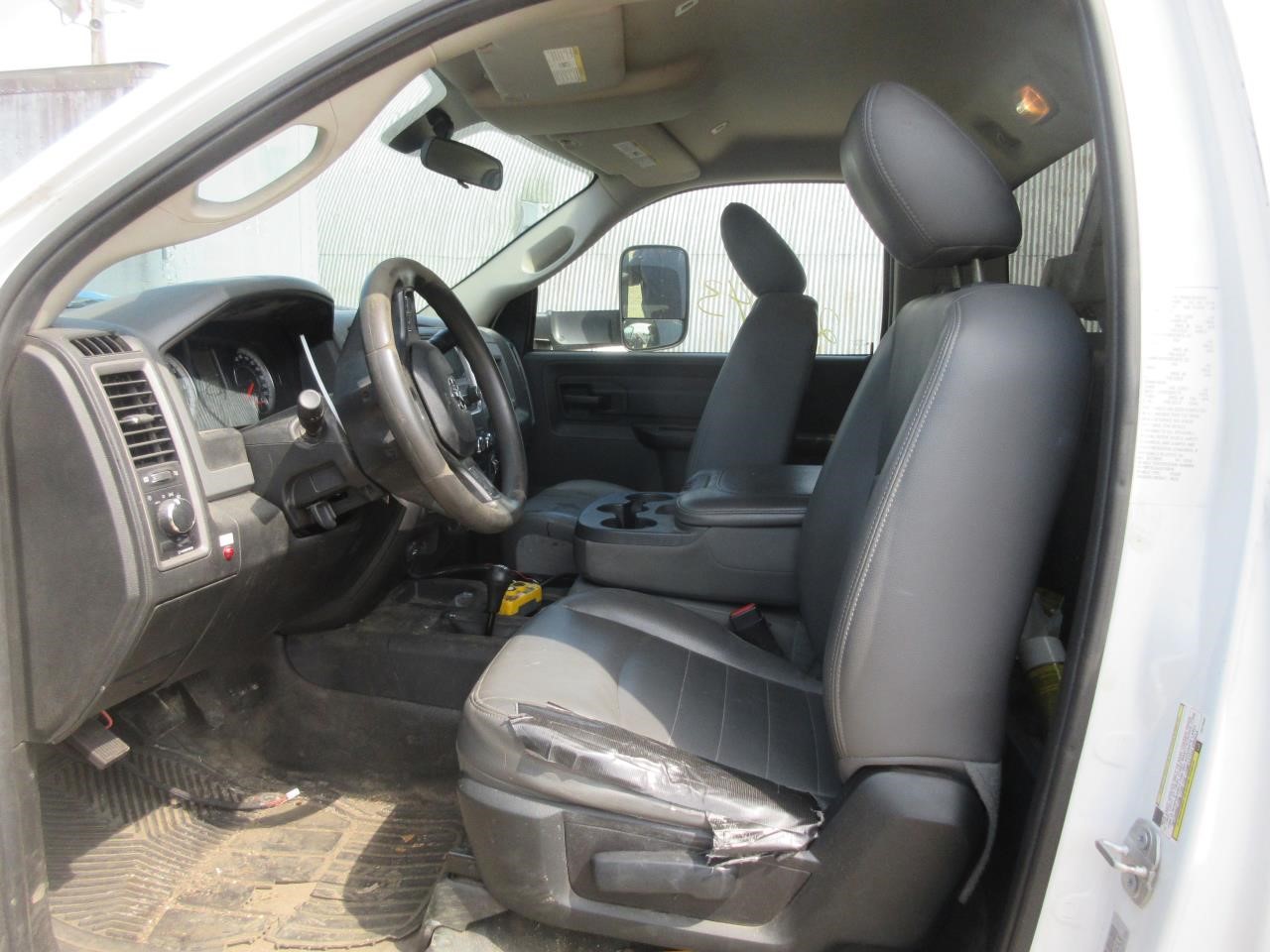 https://f005.backblazeb2.com/file/img-partshotlines-com/Inventory/NE31/Vehicle/6241_12.jpg