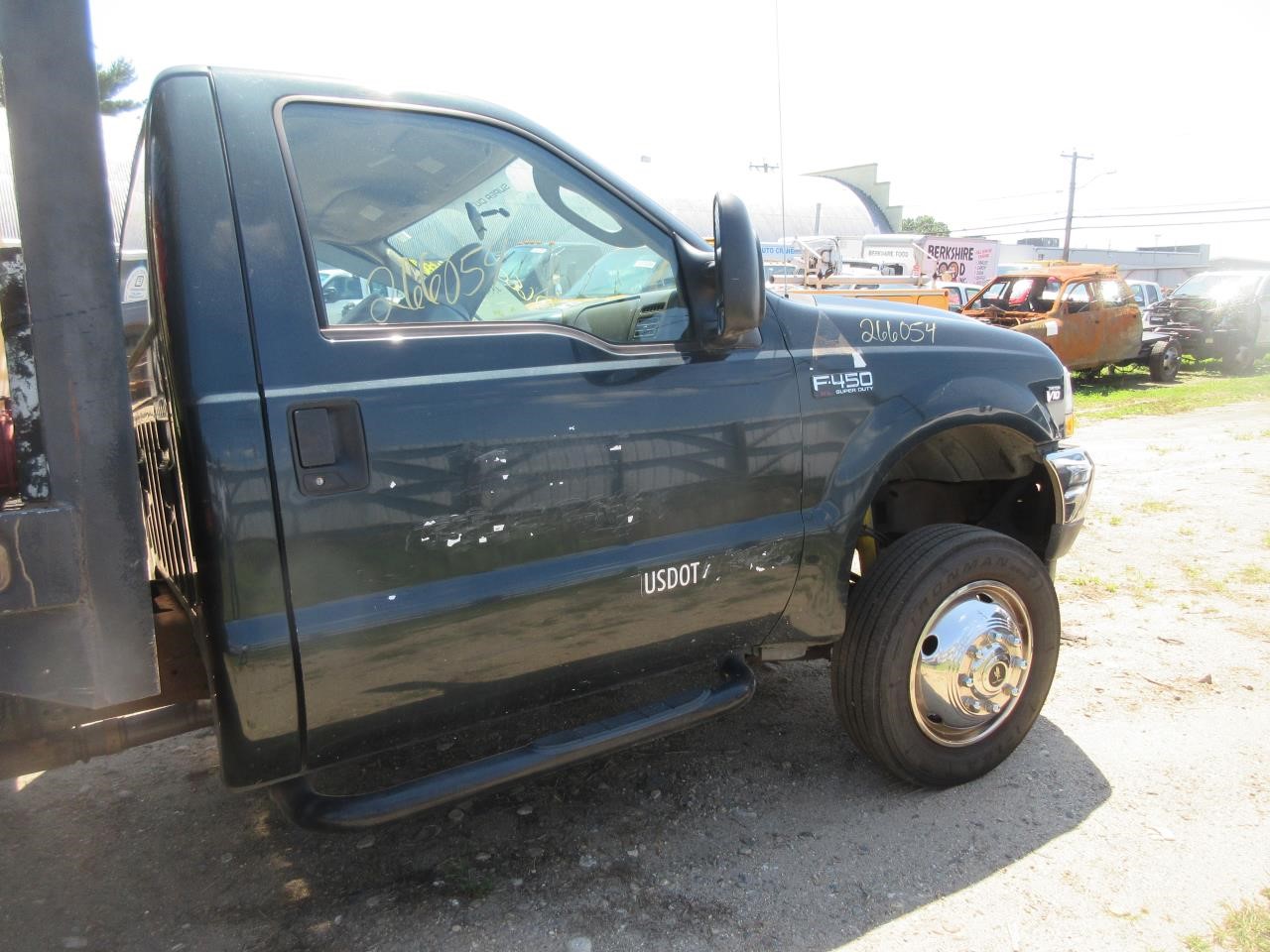 https://f005.backblazeb2.com/file/img-partshotlines-com/Inventory/NE31/Vehicle/6252_09.jpg