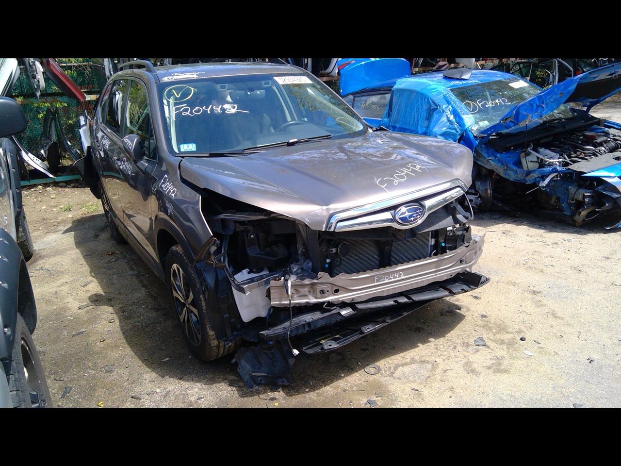 https://f005.backblazeb2.com/file/img-partshotlines-com/Inventory/NE41/Vehicle/117994_13.jpg