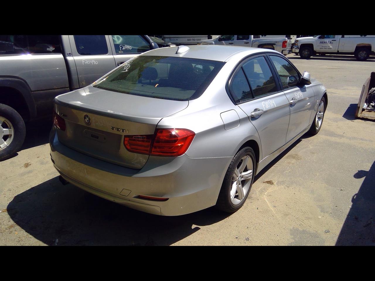 https://f005.backblazeb2.com/file/img-partshotlines-com/Inventory/NE41/Vehicle/118238_12.jpg