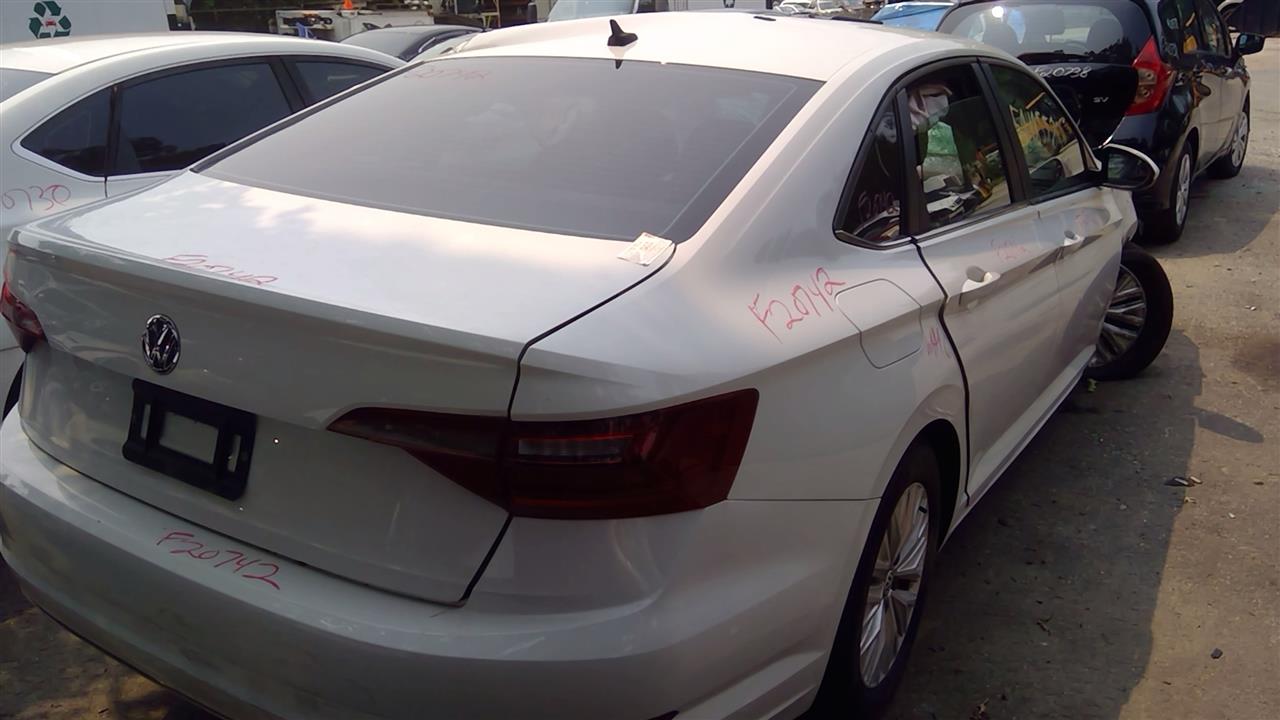 https://f005.backblazeb2.com/file/img-partshotlines-com/Inventory/NE41/Vehicle/118980_12.jpg