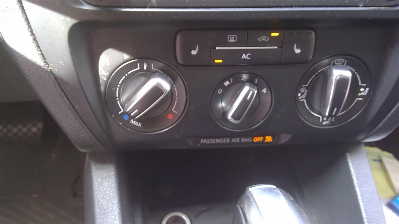 https://f005.backblazeb2.com/file/img-partshotlines-com/Inventory/NE41/Vehicle/119190_12.jpg