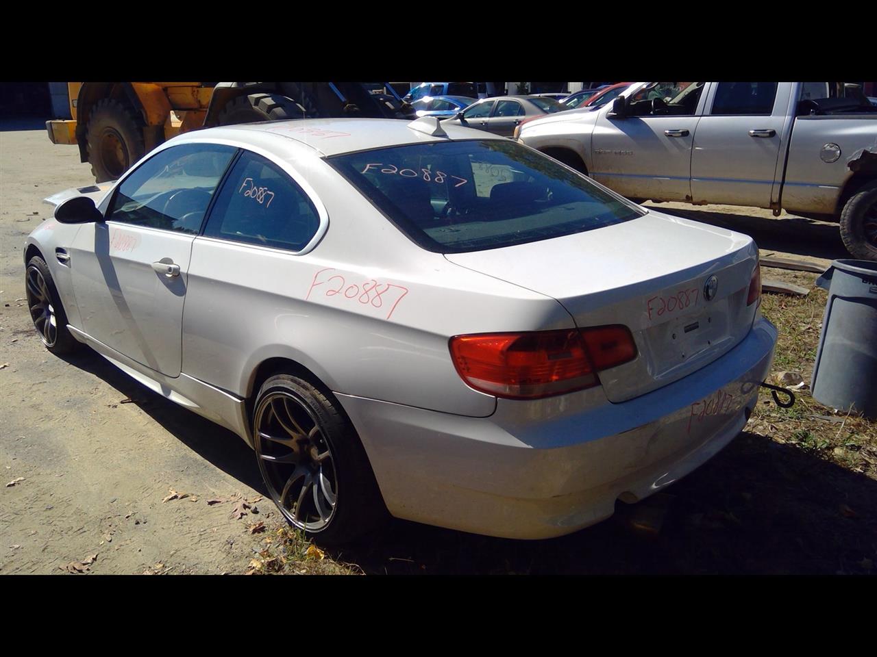https://f005.backblazeb2.com/file/img-partshotlines-com/Inventory/NE41/Vehicle/119496_09.jpg