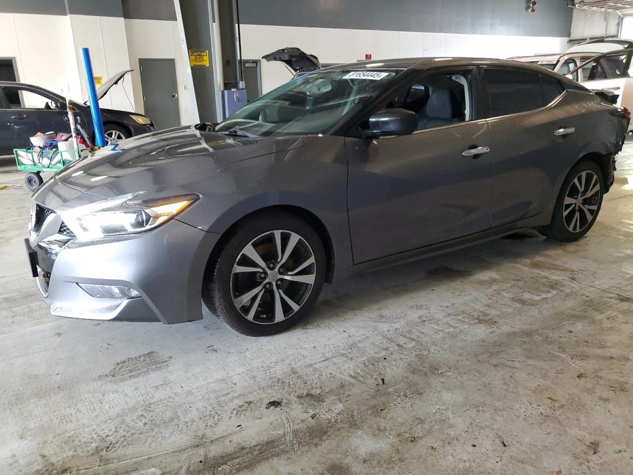 https://f005.backblazeb2.com/file/img-partshotlines-com/Inventory/NE41/Vehicle/120322_01.jpg