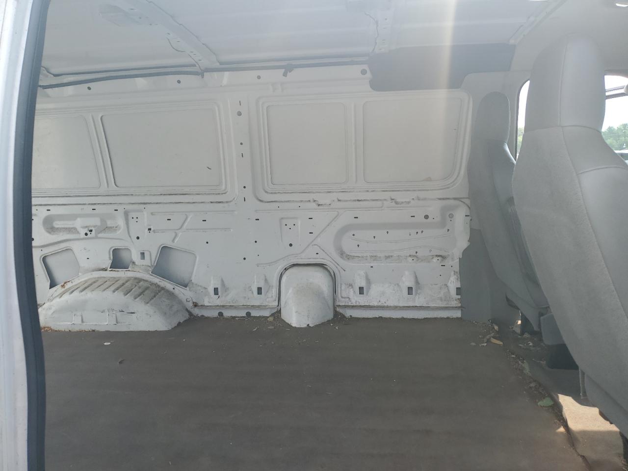 https://f005.backblazeb2.com/file/img-partshotlines-com/Inventory/NE41/Vehicle/120405_11.jpg